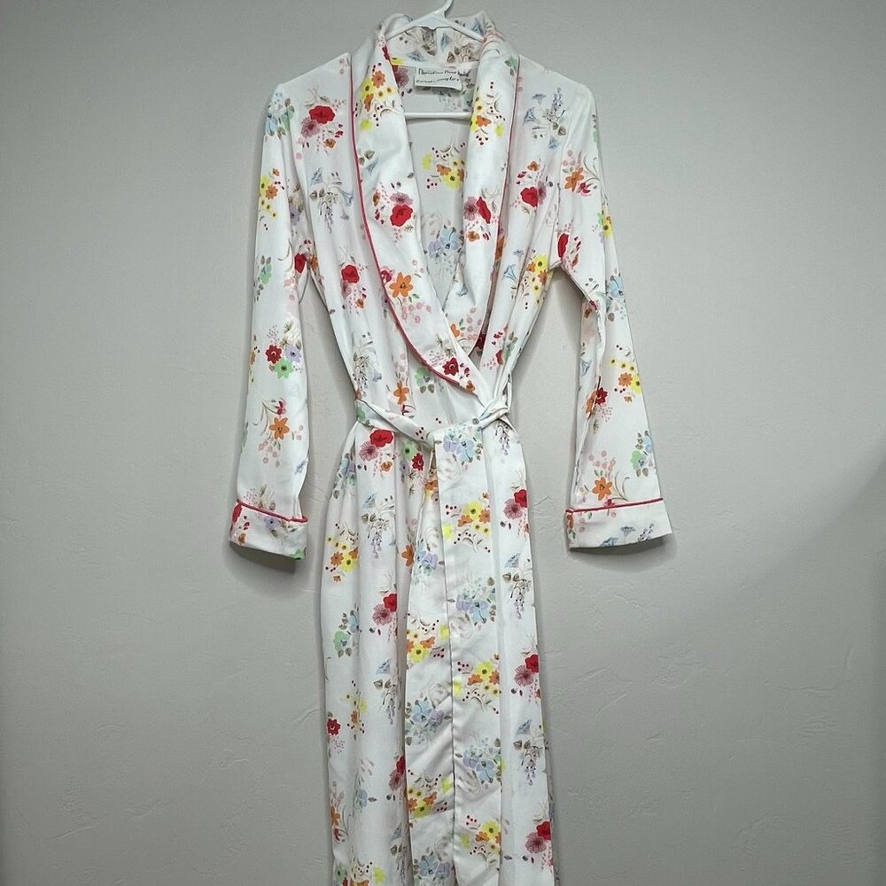 Vtg Christian Dior White Floral Long Dressing Robe & Belt Size Large Made in USA